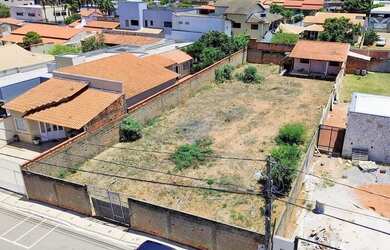 Imagem: O terreno possui 800m² de Área e está localizado em Setor