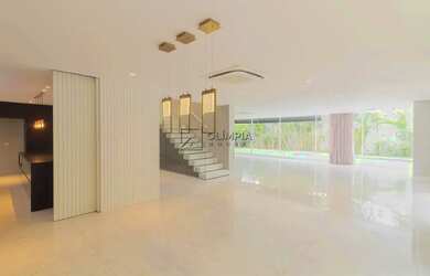 Imagem: A casa em condomínio possui 3 Dormitórios, 5 Banheiros, 5