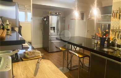 Imagem 15: Apartamento alto padrão. Imóvel mobiliado, Varanda, 220m² de Áreae4...