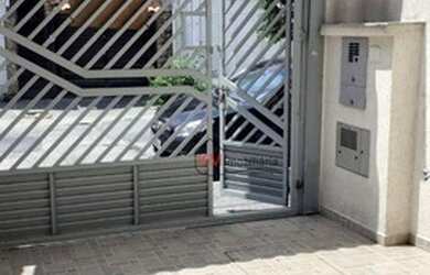 Imagem: A casa possui 2 Dormitórios, 2 Banheiros, 1 Vaga na garagem