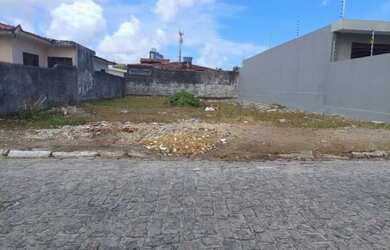 Imagem: O terreno possui 282m² de Área e está localizado em Estados