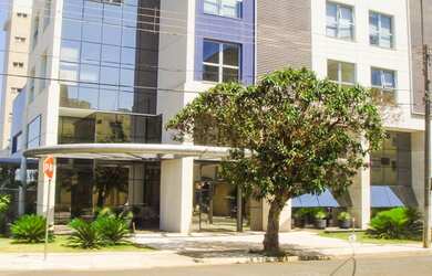 Imagem: O depósito possui 2 Vagas na garagem, 65m² de Área, Ar-condicionado