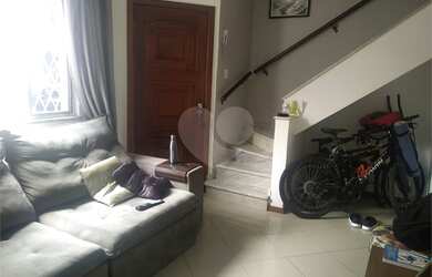 Imagem: A casa em condomínio possui 3 Dormitórios, 1 Banheiro, 1 Vaga