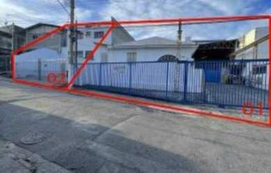 Imagem: O depósito possui 5 Vagas na garagem, 1.600m² de Área e