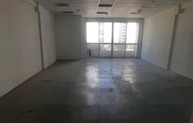 Imagem: O depósito possui 2 Vagas na garagem, 73-0m² de Área e está