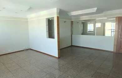 Imagem: O apartamento possui 3 Dormitórios, 3 Banheiros, 2 Vagas na