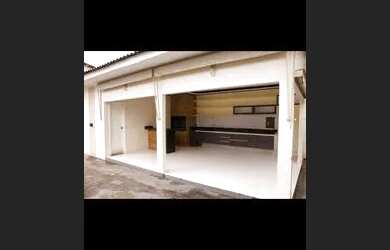 Imagem 4: Vende-se essa linda casa. Piscina, Churrasqueira, Guarda roupae30m² de...