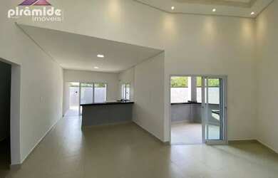 Imagem: A casa em condomínio possui 3 Dormitórios, 2 Banheiros, 4