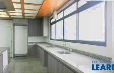 Imagem: O apartamento à venda possui 4 Dormitórios, 5 Banheiros, 5