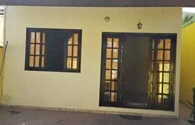 Imagem: A casa para alugar possui 2 Dormitórios, 1 Banheiro, 1 Vaga