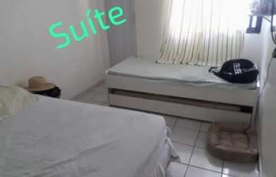 Imagem: A casa possui 3 Dormitórios, 2 Vagas na garagem e está localizado