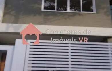 Imagem: A casa possui 3 Dormitórios, 3 Banheiros, 180m² de Área e