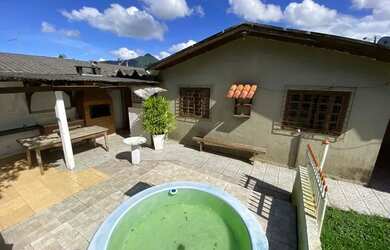 Imagem 4: Casa com Piscina a Venda CA232