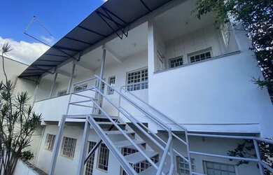 Imagem: O apartamento possui 2 Dormitórios, 1 Banheiro, 80m² de Área