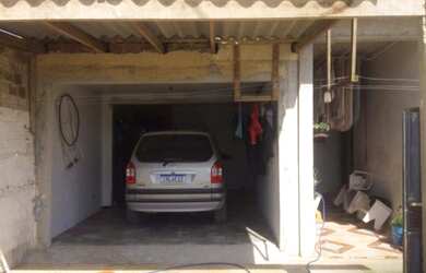 Imagem 2: Sobrado à venda com 4 quartos na Fazenda Rio Grande