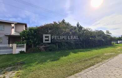 Imagem: O terreno possui 419m² de Área e está localizado em Pinheira