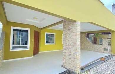 Imagem: A casa em condomínio e possui 3 Dormitórios, Suítes, 4 Banheiros