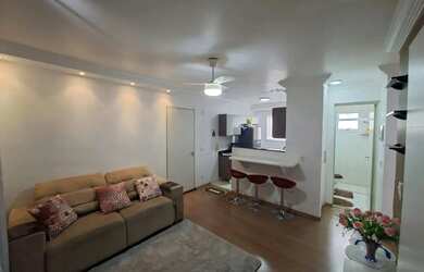 Imagem: O apartamento possui 2 Dormitórios, 1 Banheiro, 1 Vaga na garagem