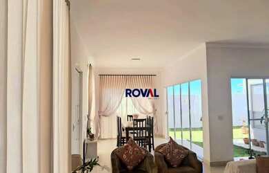 Imagem: A casa em condomínio possui 2 Dormitórios, 1 Banheiro, 2 Vagas