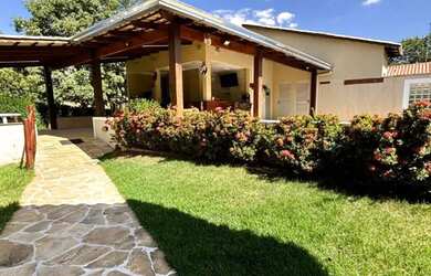 Imagem: A chácara possui 1.700m² de Área e está localizado em Hidrolândia