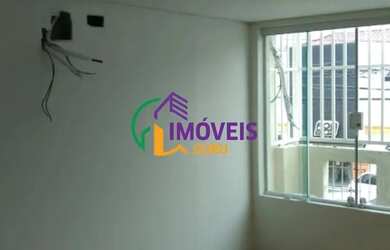 Imagem: O depósito possui 5 Vagas na garagem, 300m² de Área e está