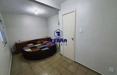 Imagem 11: Apartamento com 3 quartos, revertido para 2 quartos com excelente localização...