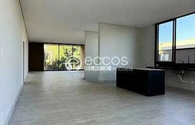 Imagem 2: Casa em condomínio à venda, 4 quartos, 3 suítes, 2 vagas, Alphaville...