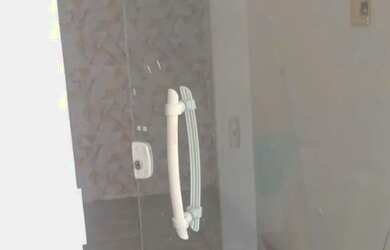 Imagem: A casa possui 2 Dormitórios, 1 Banheiro e está localizado