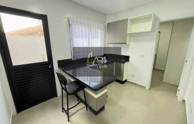 Imagem: O apartamento possui 1 Dormitório, 1 Banheiro, 1 Vaga na garagem