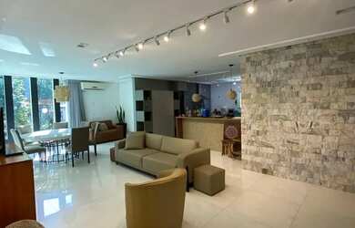 Imagem: A casa em condomínio possui 4 Dormitórios, 4 Banheiros, 5