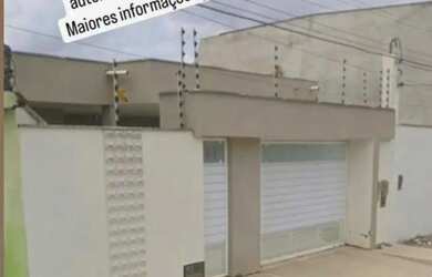 Imagem: A casa possui 3 Dormitórios, 4 Banheiros, 3 Vagas na garagem