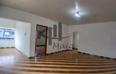 Imagem: A casa possui 2 Dormitórios, 1 Banheiro, 1 Vaga na garagem