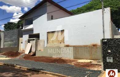 Imagem: O depósito possui 5 Vagas na garagem e 443m² de Área e está