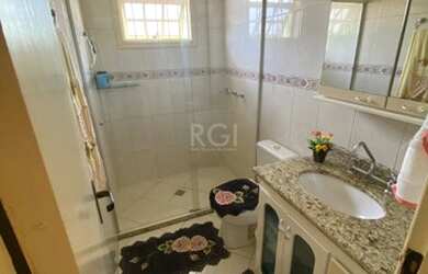 Imagem 6: Casa em Cristal. Piscina, Churrasqueira, 250m² de Áreae2 Vagas na garagem