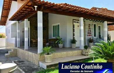 Imagem: A casa possui 3 Dormitórios, 3 Banheiros, 3 Vagas na garagem