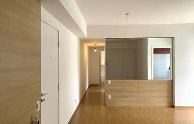 Imagem: O apartamento possui 2 Dormitórios, 3 Banheiros, 2 Vagas na