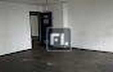 Imagem: O depósito possui 5 Vagas na garagem e 676m² de Área e está