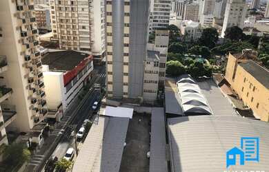 Imagem: O apartamento possui 1 Dormitório, 1 Banheiro, 1 Vaga na garagem