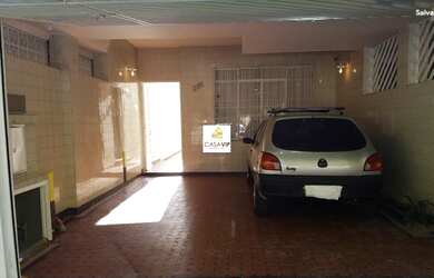 Imagem: A casa possui 3 Dormitórios, 2 Banheiros, 2 Vagas na garagem