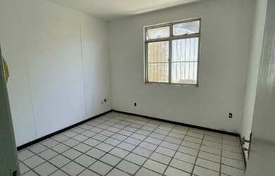 Imagem 2: Salas/Depositos em condominio empresarial no Matatu de Brotas