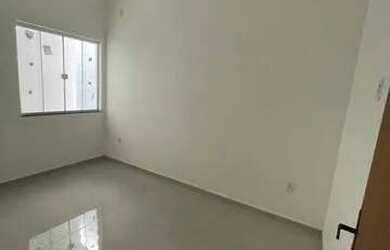 Imagem 12: Casa dos Sonhos toda em Porcelanato, Área Gourmet e Amplo Quintal!