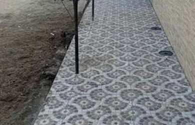 Imagem: A casa possui 2 Dormitórios, 1 Banheiro, 1 Vaga na garagem