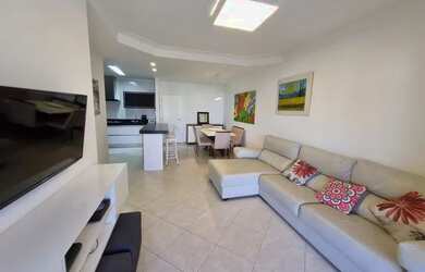 Imagem: O apartamento possui 4 Dormitórios, 3 Banheiros, 2 Vagas na