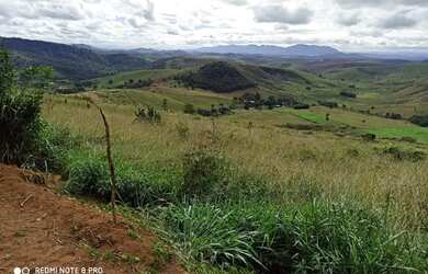 Imagem: O terreno possui 2.000m² de Área e está localizado em Área