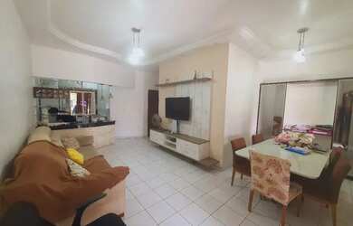 Imagem: A casa em condomínio possui 2 Dormitórios, 3 Banheiros, 2