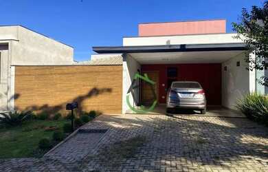 Imagem: A casa em condomínio possui 3 Dormitórios, 5 Banheiros, 4