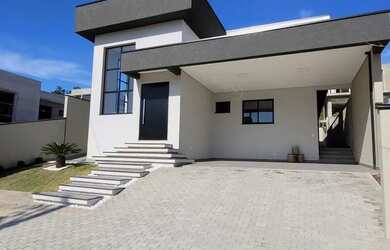 Imagem: A casa em condomínio possui 3 Dormitórios, 4 Banheiros, 4