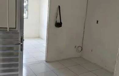 Imagem: A casa possui 2 Dormitórios, 1 Banheiro e está localizado