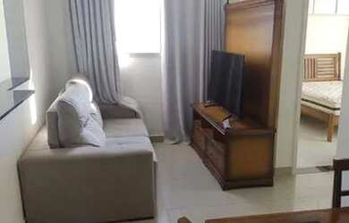 Imagem: O apartamento possui 2 Dormitórios, 1 Banheiro, 1 Vaga na garagem