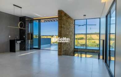 Imagem: A casa em condomínio possui 3 Dormitórios, 5 Banheiros, 4